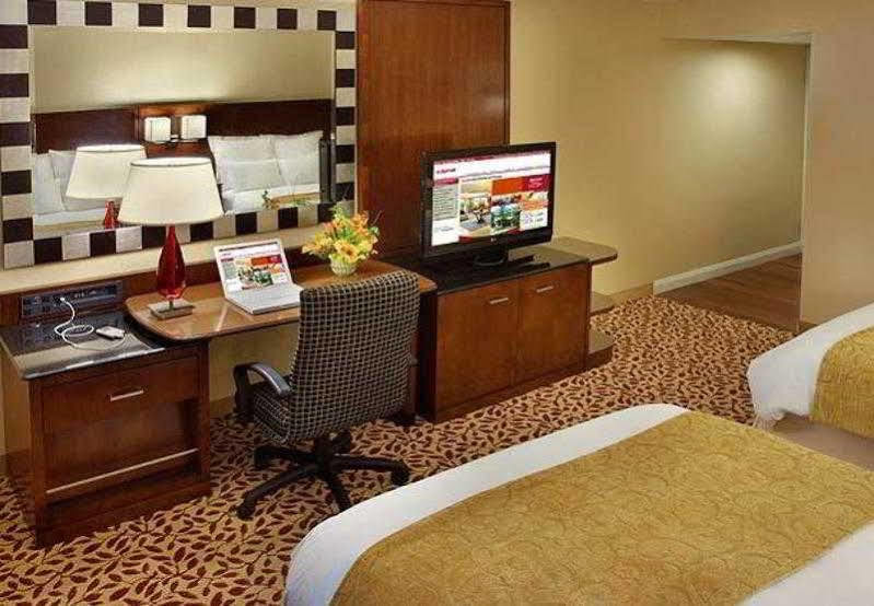 Trumbull Marriott Shelton Extérieur photo